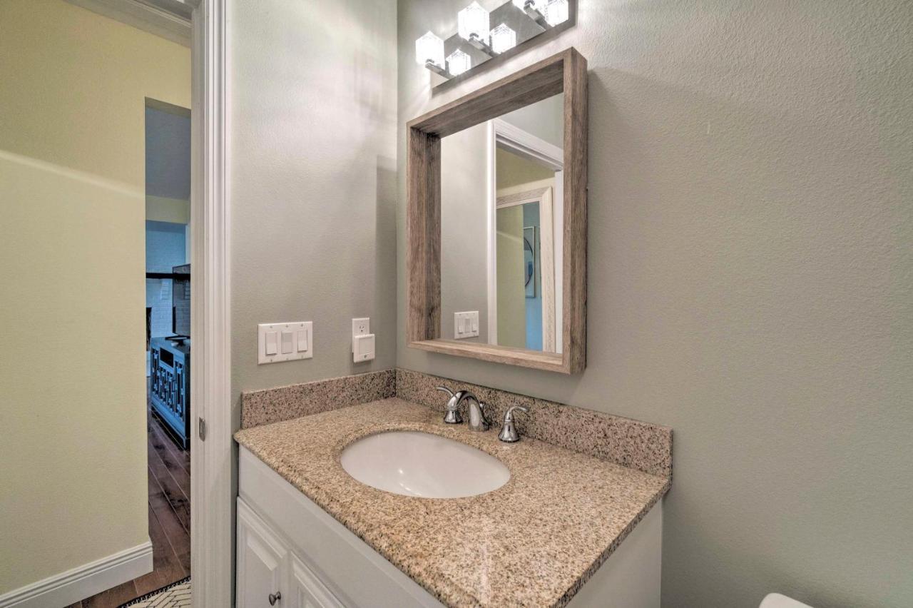 Bright Sarasota Bungalow - 5 Mi To Siesta Beach! Luaran gambar