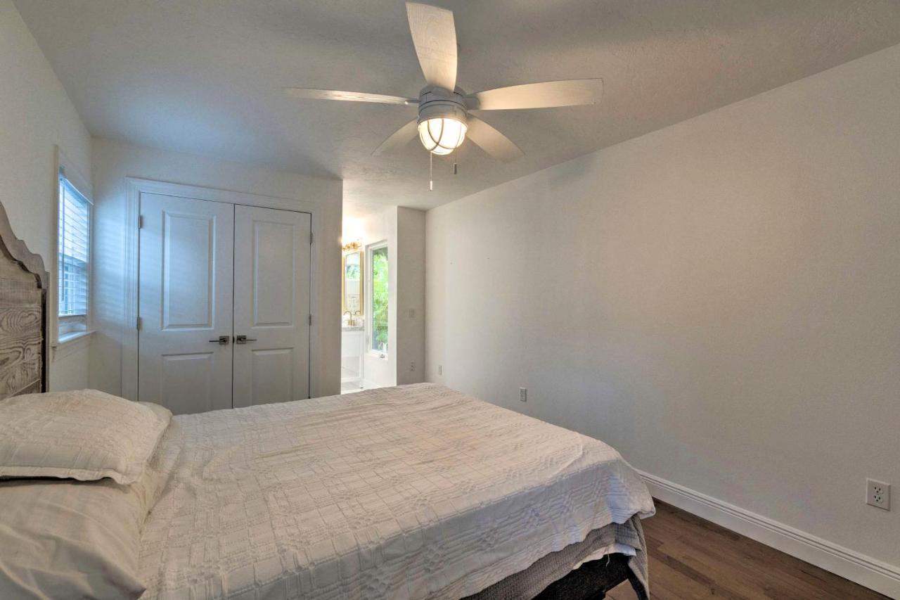 Bright Sarasota Bungalow - 5 Mi To Siesta Beach! Luaran gambar