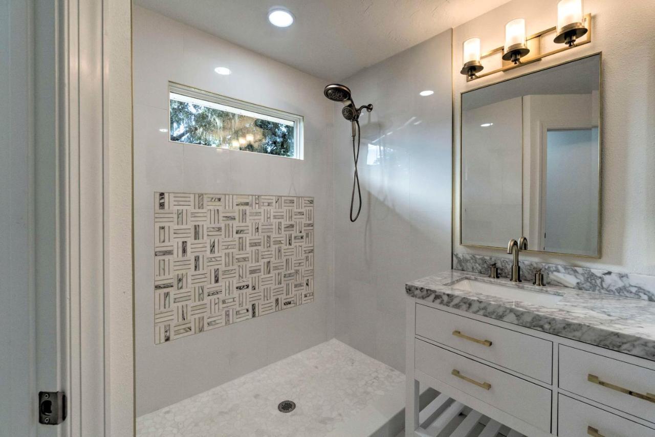 Bright Sarasota Bungalow - 5 Mi To Siesta Beach! Luaran gambar